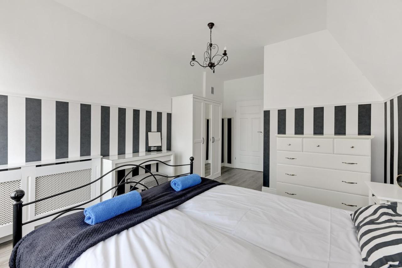 Pola By Q4Apartments - Heart Of The Old Town Gdansk Exterior photo